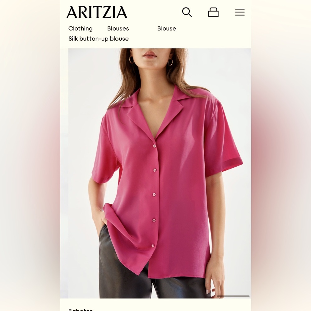 Aritzia Babaton short sleeved silk blouse.
Colour is Modern Magenta.